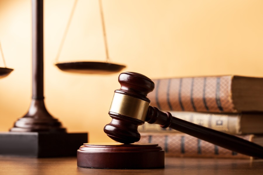 離婚時出軌方否認凈身出戶？深圳法律咨詢網告訴你能否否認