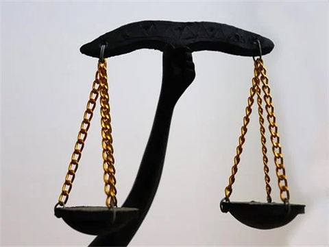 深圳律師談刑事訴訟中判決的可采性