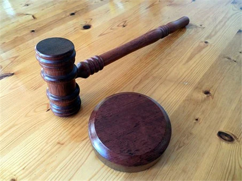 南山區(qū)海上世界律師解答刑事與民事案件的不同